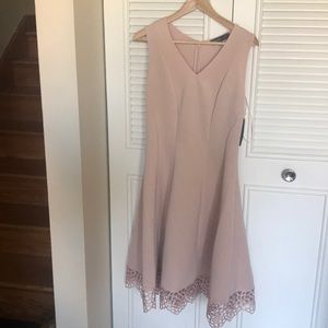 Donna Rico pale pink dress sleeveless vneck